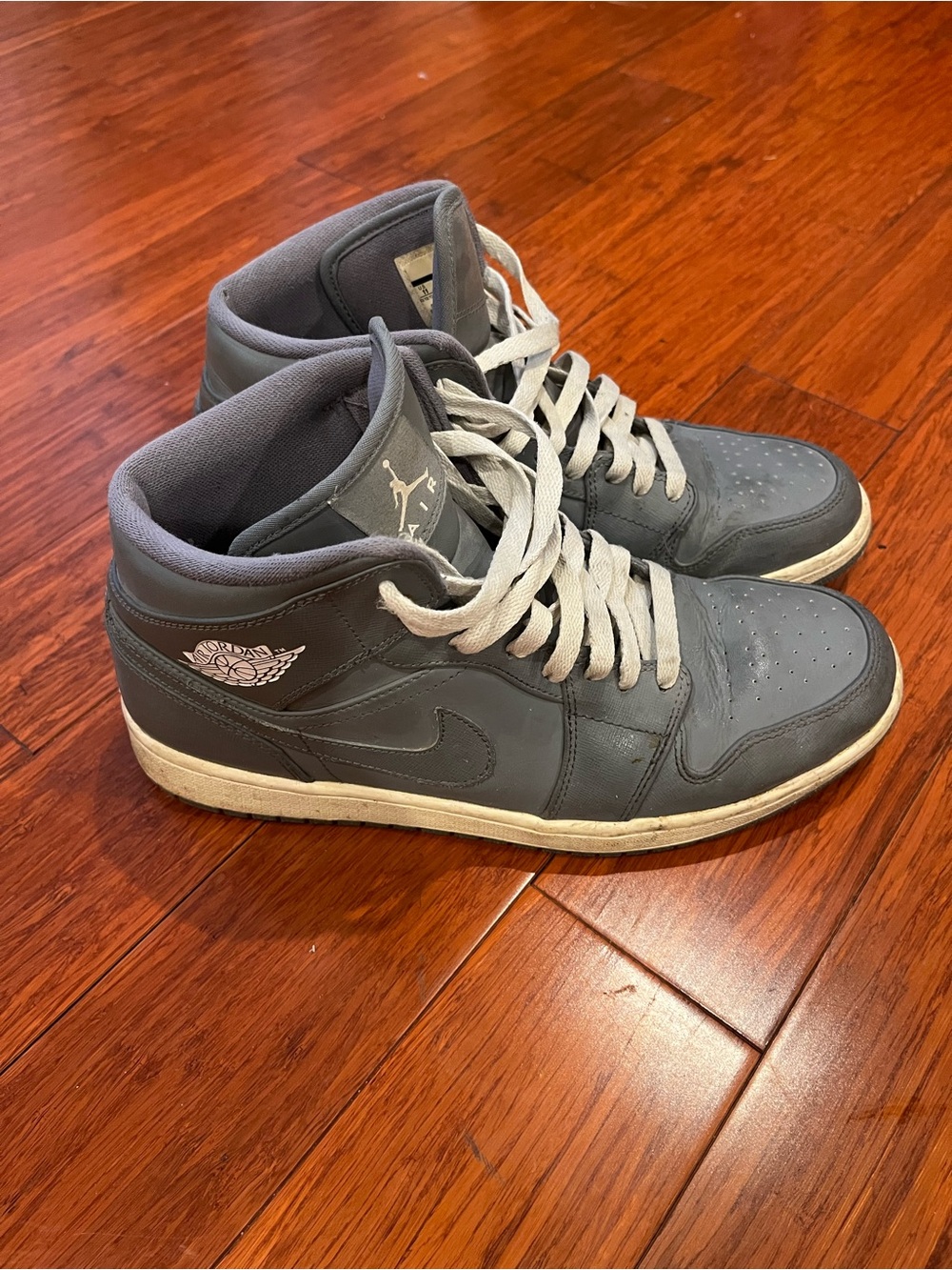 Nike Air Jordan Mid-Top Sneakers - Gray